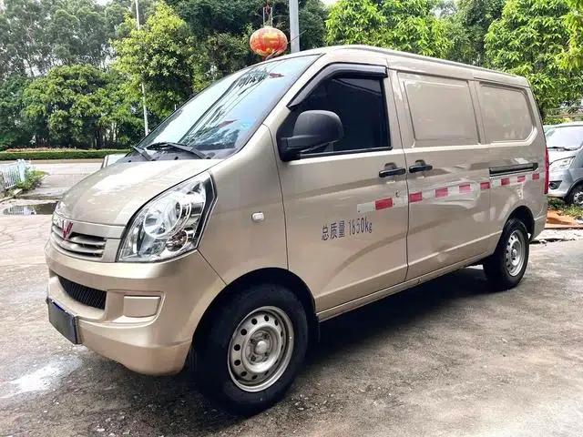 Wuling Rongguang 2022 1.2L S Standard Edition with Seated Windows, Air Conditioning, 2 Seats