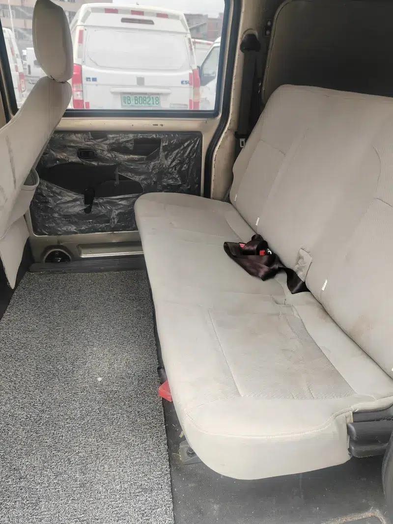 Wuling Rongguang 2019 1.2L S Van Basic 5-Seater — миниатюра 7