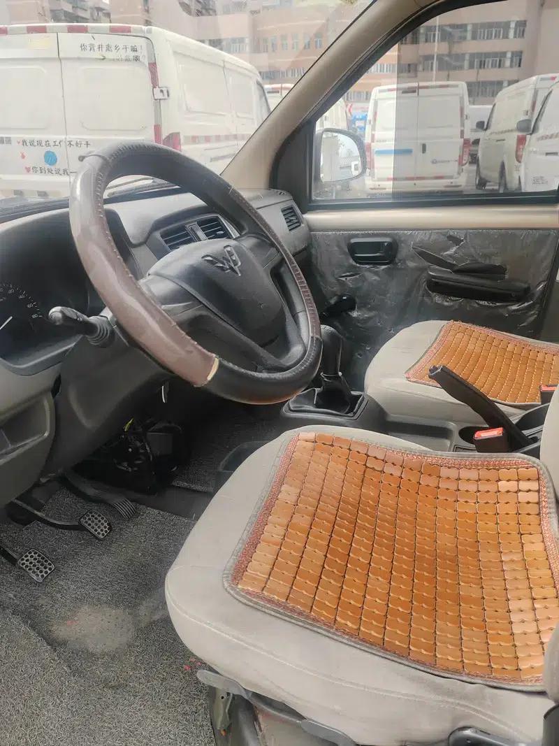 Wuling Rongguang 2019 1.2L S Van Basic 5-Seater — миниатюра 8