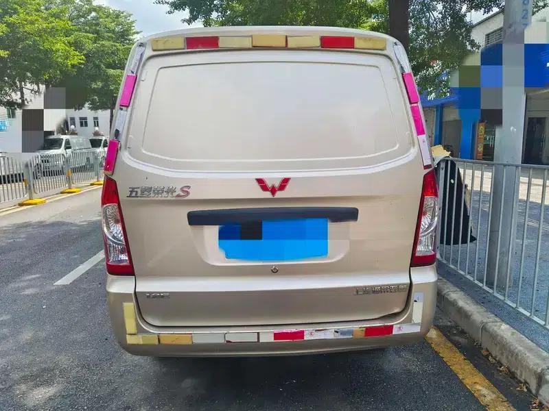 Wuling Rongguang 2019 1.2L S Van Basic 5-Seater — миниатюра 4