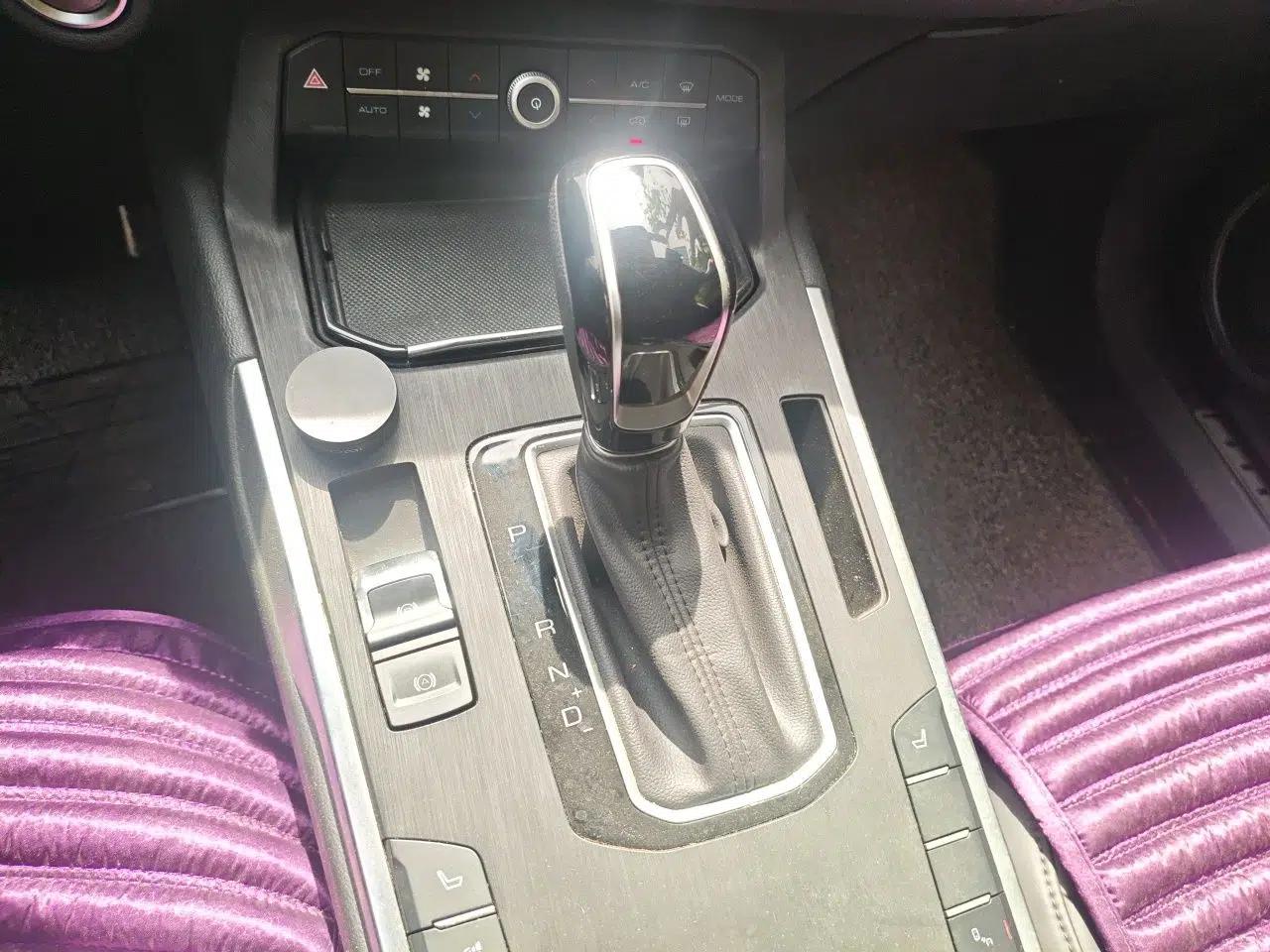 Wey VV5 2017 2.0T Ultra-Luxury Version — миниатюра 14