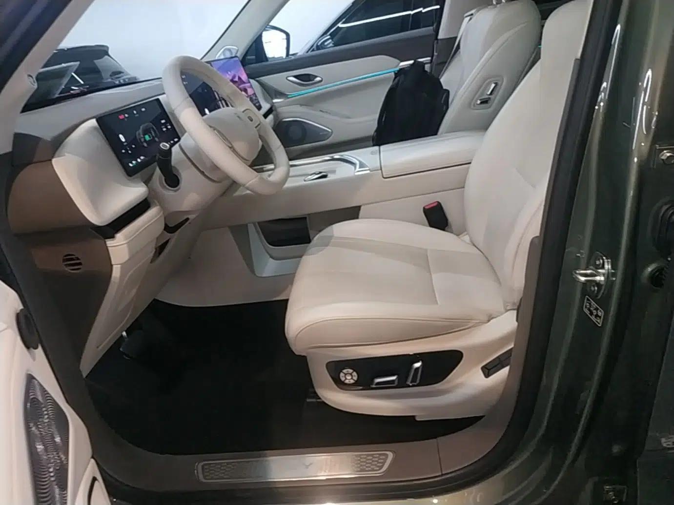 Wey Lanshan 2025 Four-Wheel Drive Max — миниатюра 17
