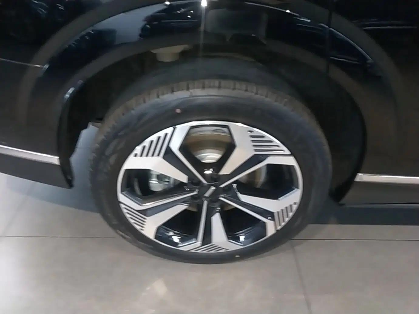 Wey Lanshan 2025 Four-Wheel Drive Max — миниатюра 11