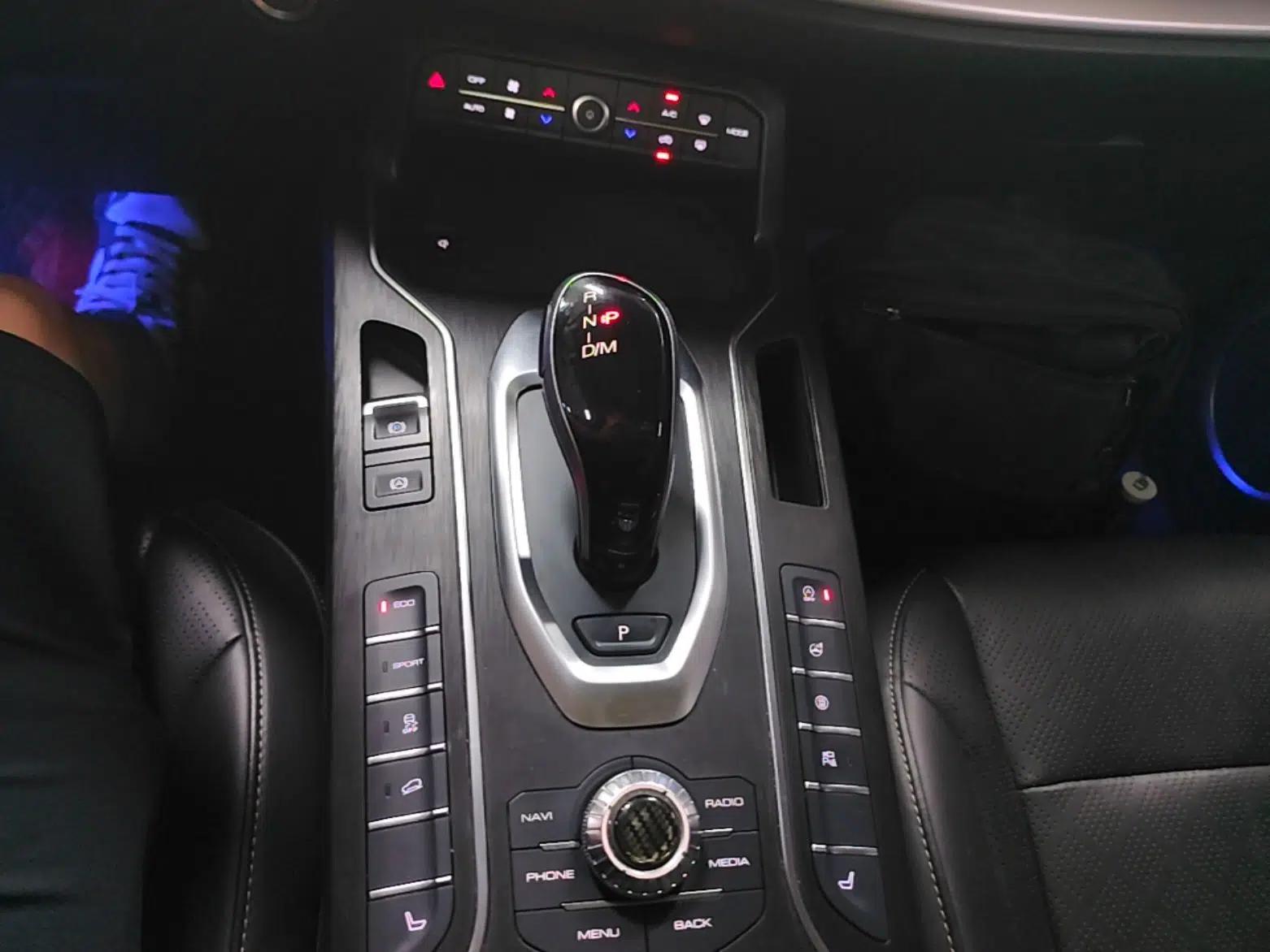 Wey VV6 2020 2.0T Two-Wheel Drive Smart Enjoyment+ — миниатюра 16