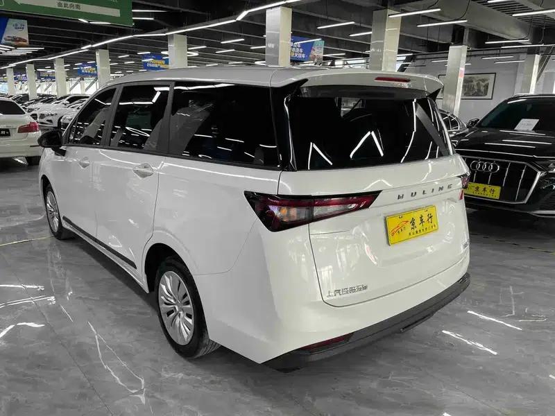 Wuling Jiachen 2022 1.5L Manual Comfort Model — миниатюра 4