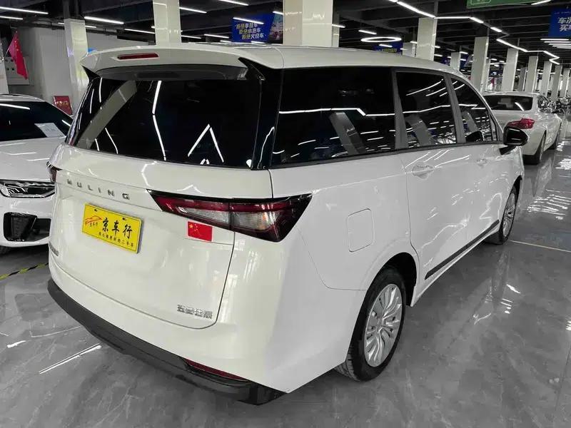 Wuling Jiachen 2022 1.5L Manual Comfort Model — миниатюра 6