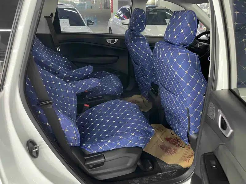Wuling Jiachen 2022 1.5L Manual Comfort Model — миниатюра 8
