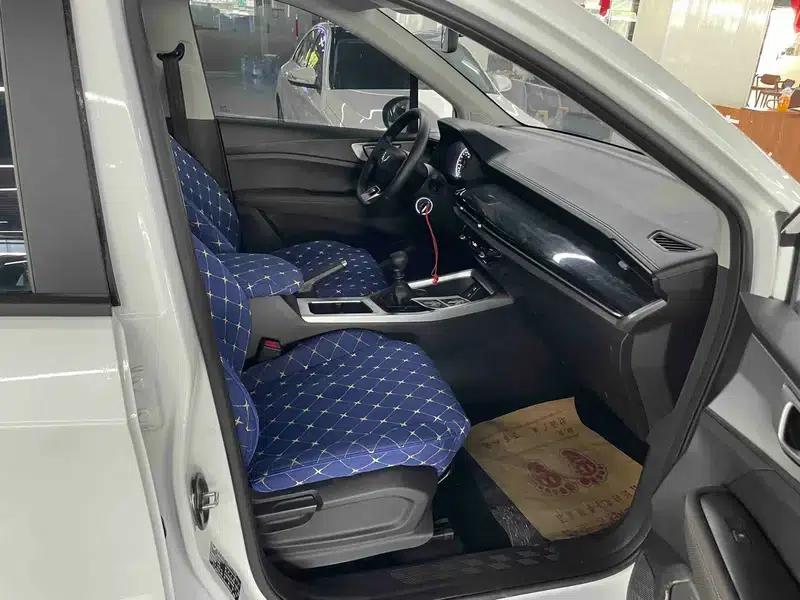 Wuling Jiachen 2022 1.5L Manual Comfort Model — миниатюра 9