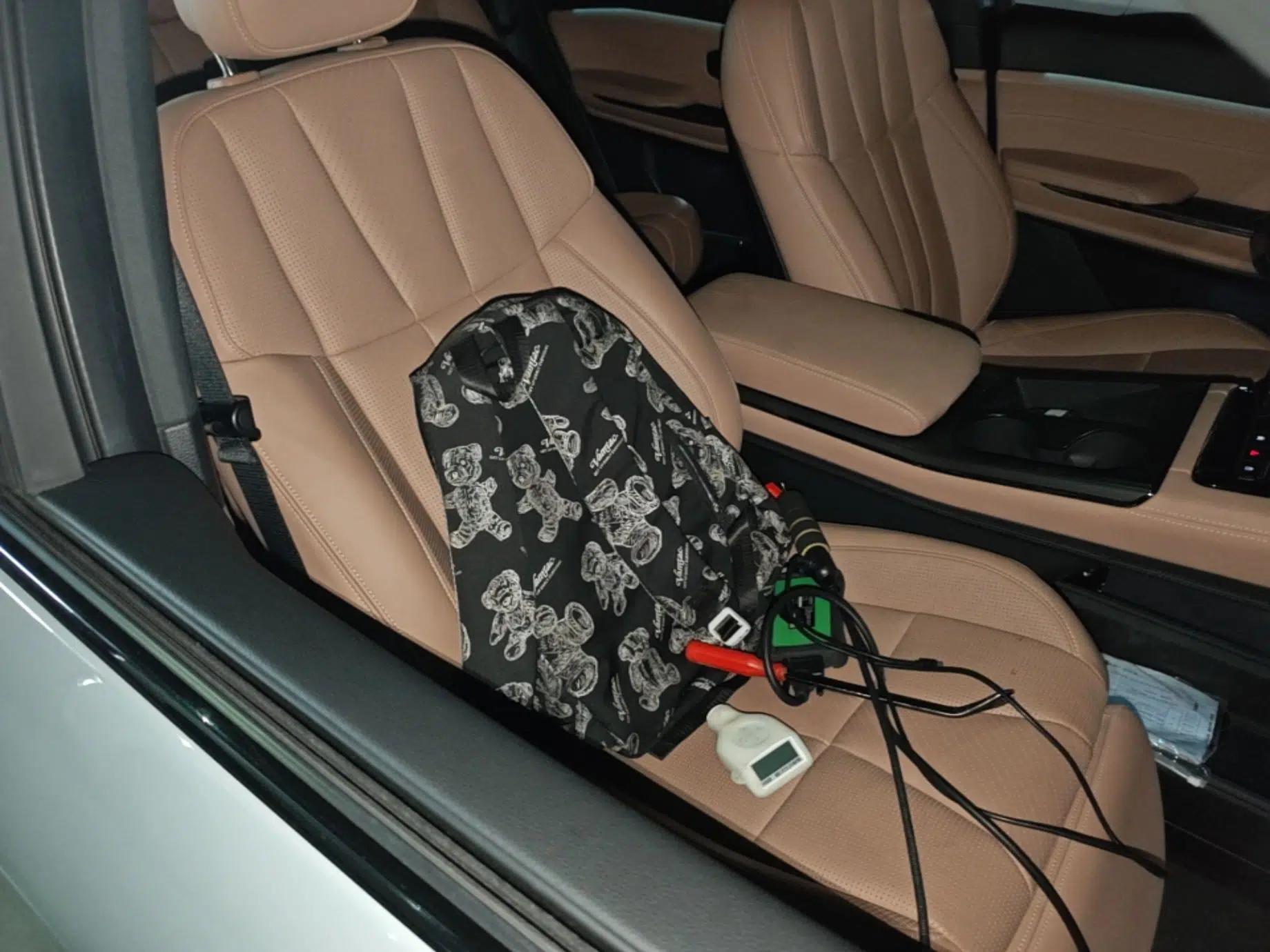 Nio ES8 2020 415 km Range 7-Seater Version — миниатюра 19