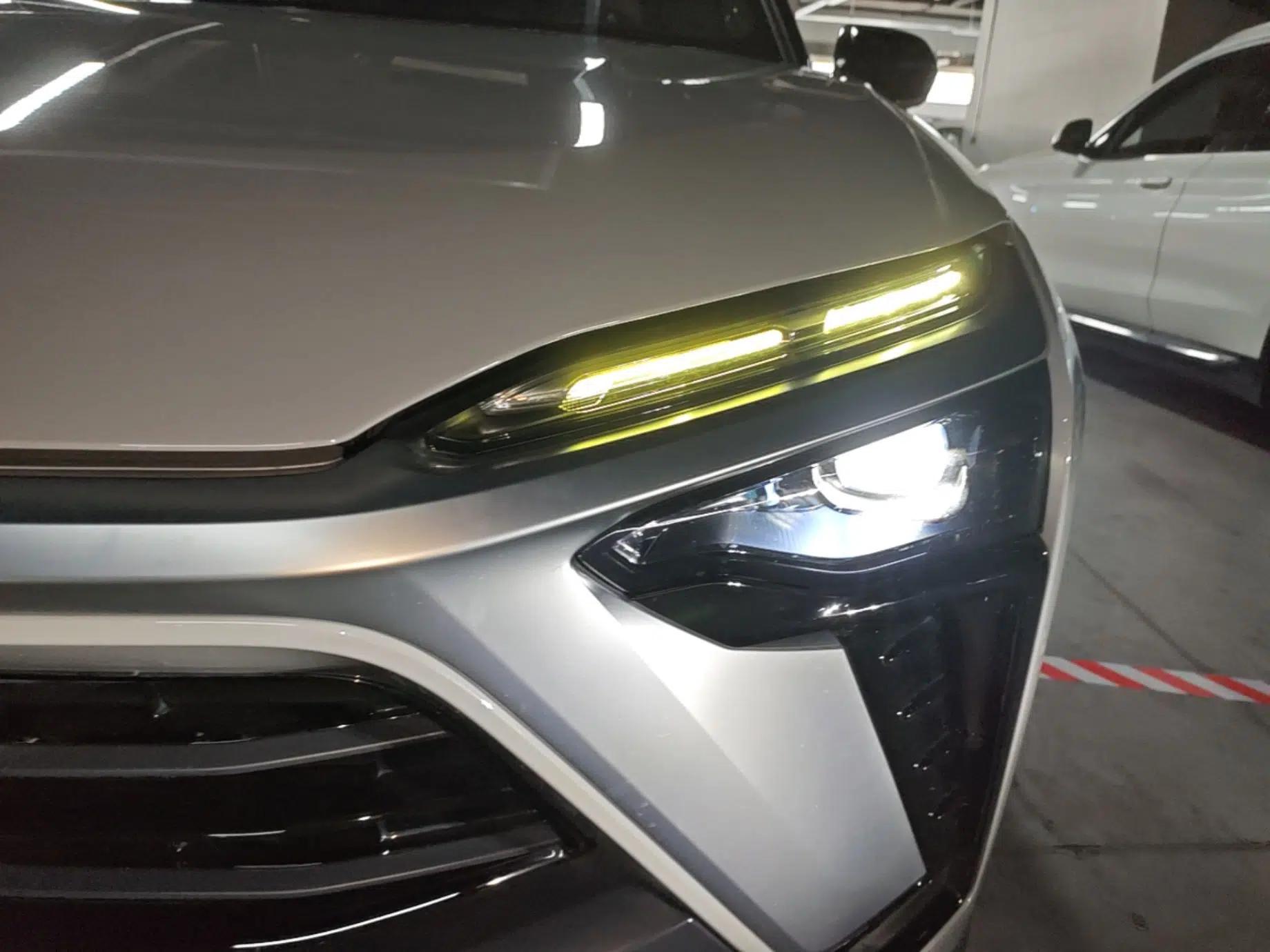 Nio ES8 2020 415 km Range 7-Seater Version — миниатюра 8