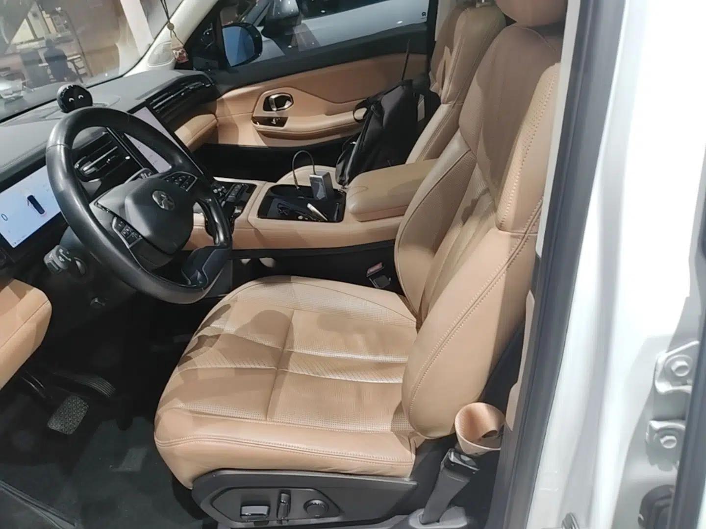 Nio ES8 2018 Founder Edition — миниатюра 17