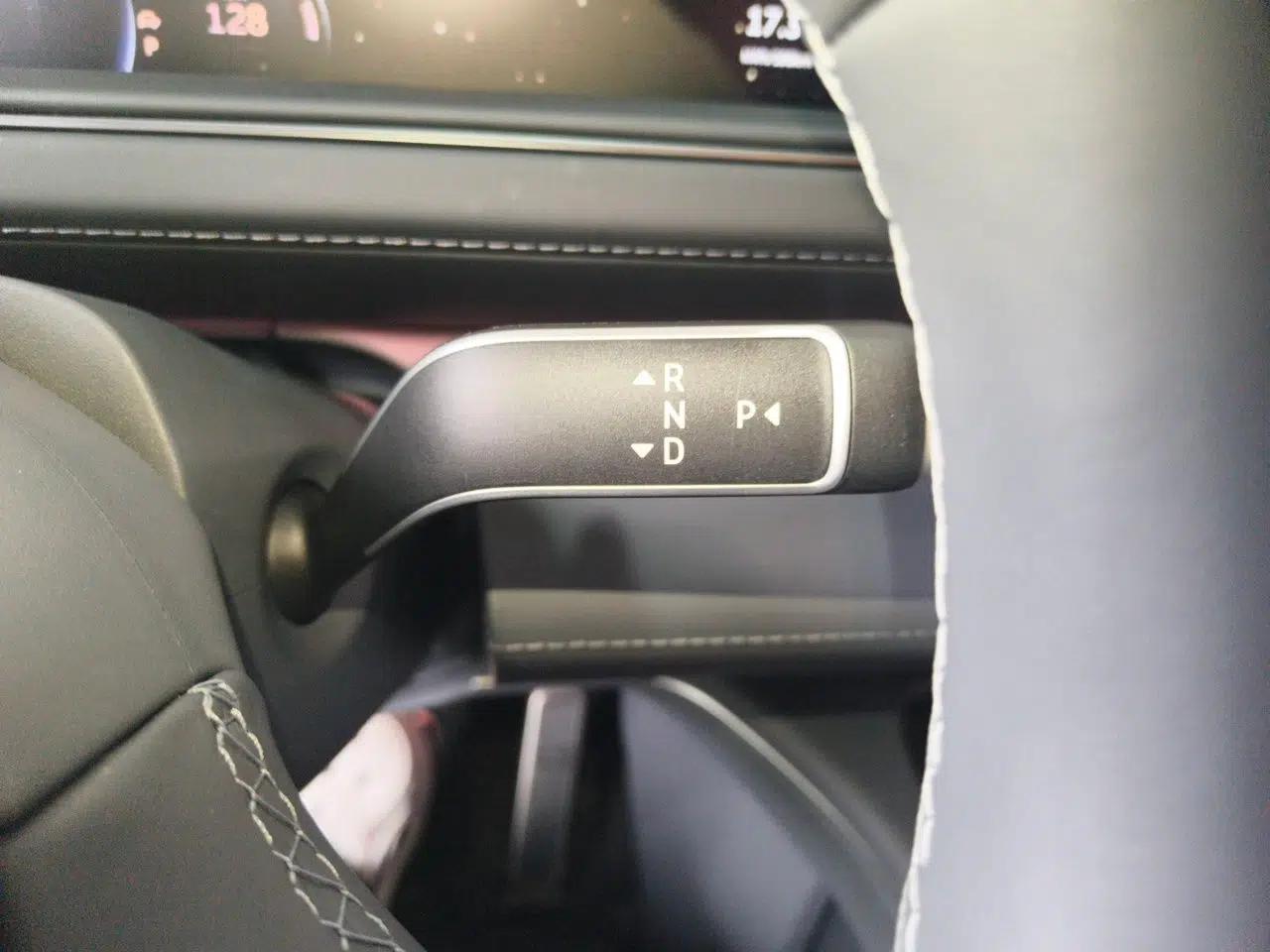 Nio ES8 2026 Model 6-seat Executive Luxury Edition — миниатюра 14
