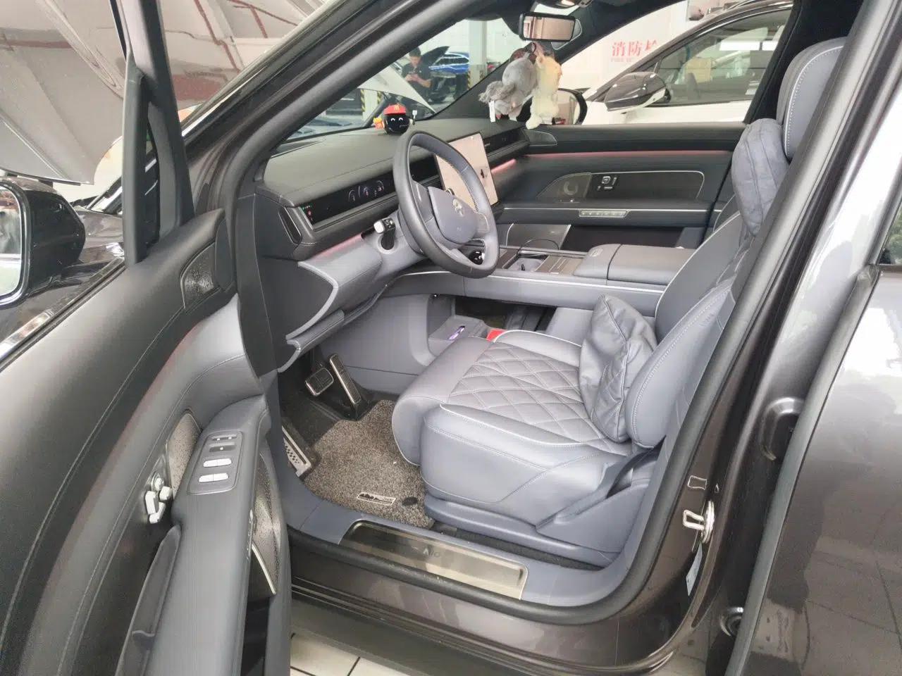 Nio ES8 2026 Model 6-seat Executive Luxury Edition — миниатюра 16