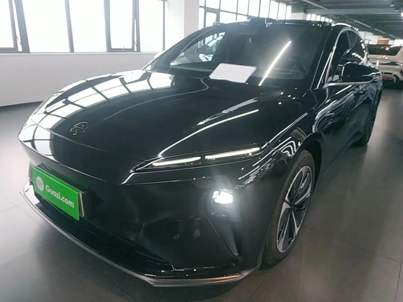 Nio ET5T 2024 75kWh Touring — миниатюра 1