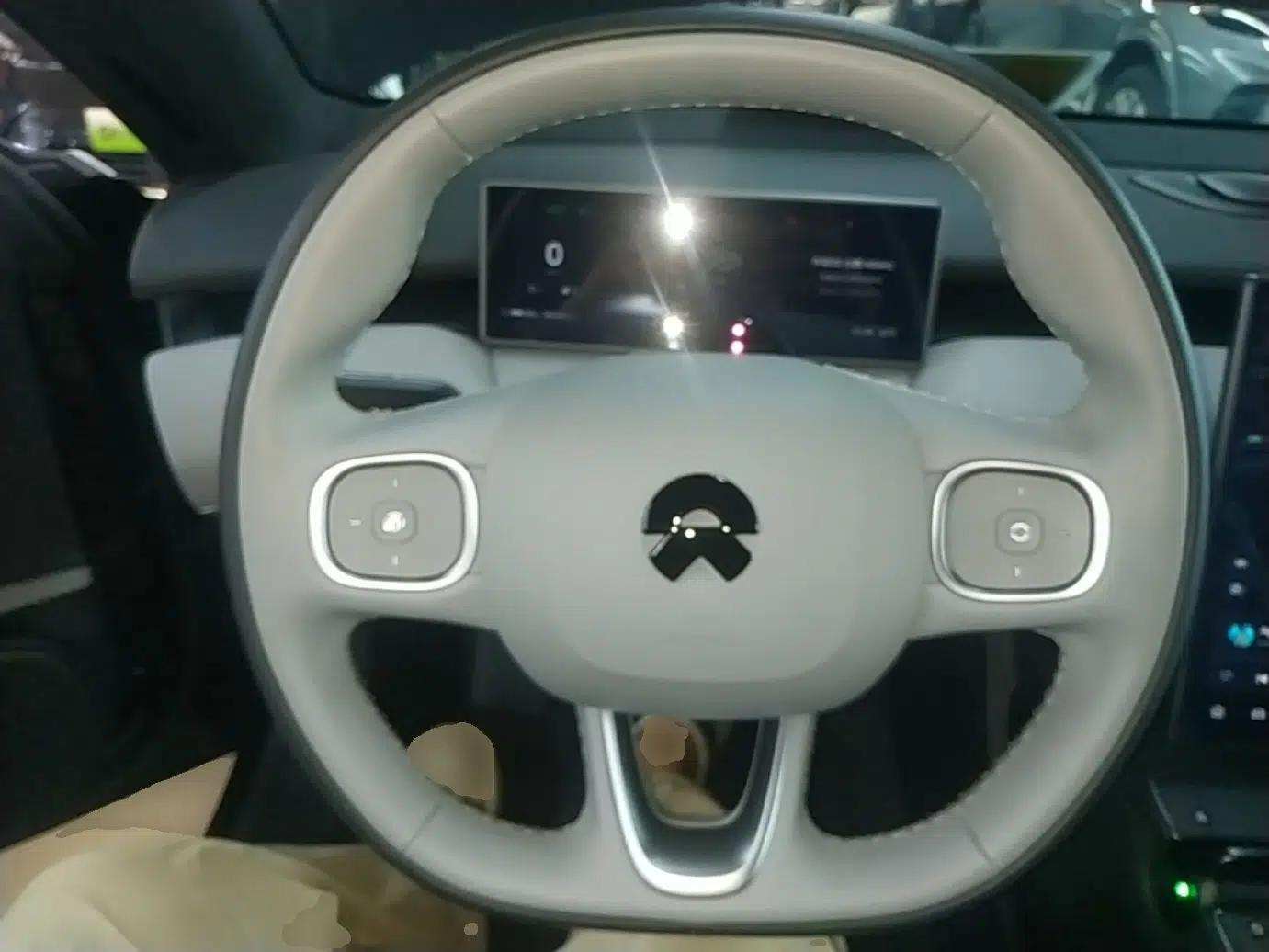 Nio ET5T 2024 75kWh Touring — миниатюра 13