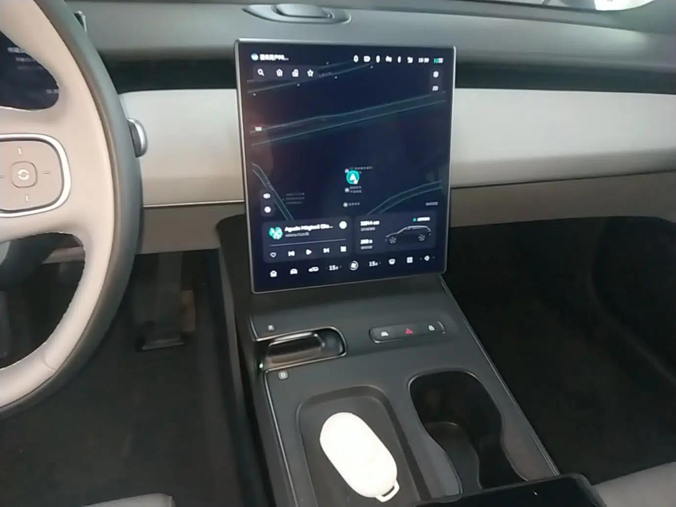 Nio ET5T 2024 75kWh Touring — миниатюра 15