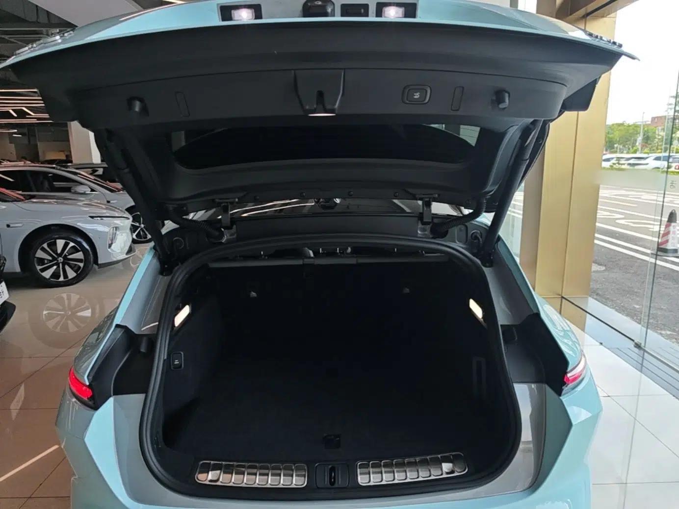 Nio ET5T 2024 75kWh Touring — миниатюра 22
