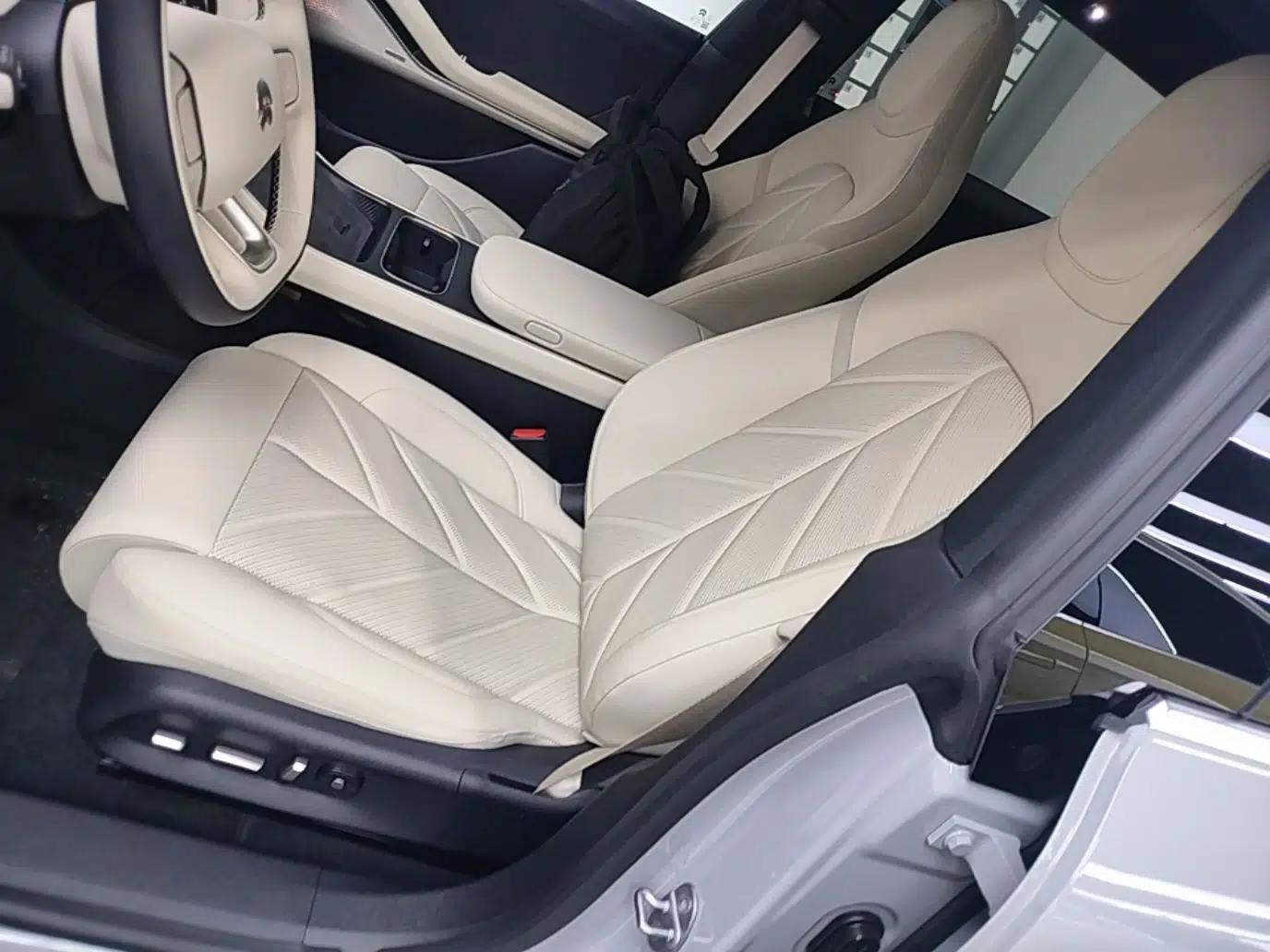 Nio ET5T 2025 75 kWh Touring — миниатюра 17