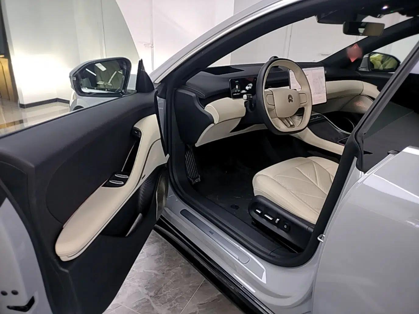 Nio ET5T 2025 75 kWh Touring — миниатюра 18