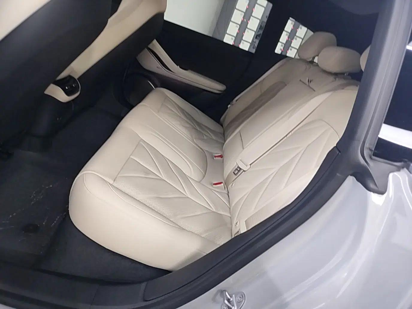 Nio ET5T 2025 75 kWh Touring — миниатюра 20