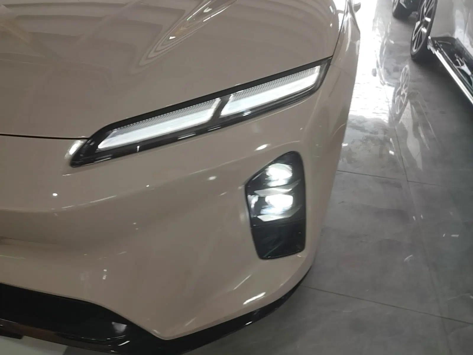 Nio ET5T 2025 75 kWh Touring — миниатюра 8