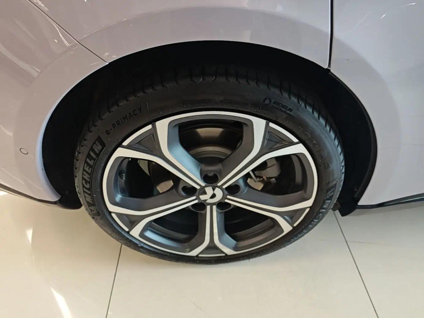 Nio ET5T 2025 75 kWh Touring — миниатюра 11