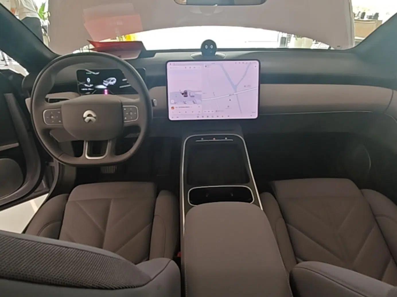 Nio ET5T 2025 75 kWh Touring — миниатюра 12