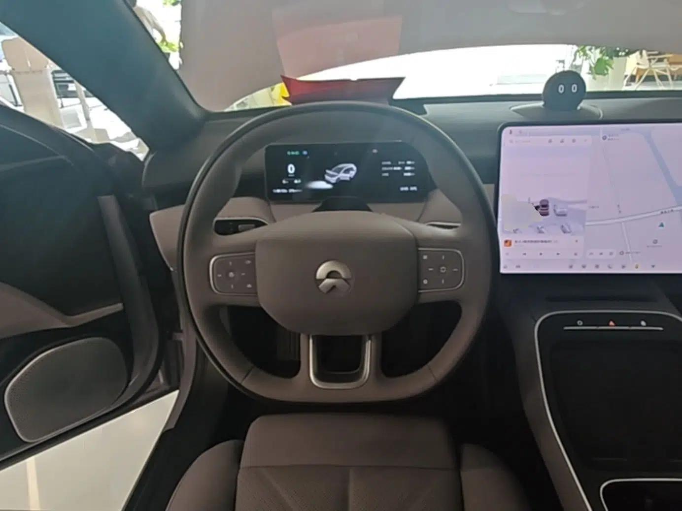 Nio ET5T 2025 75 kWh Touring — миниатюра 13