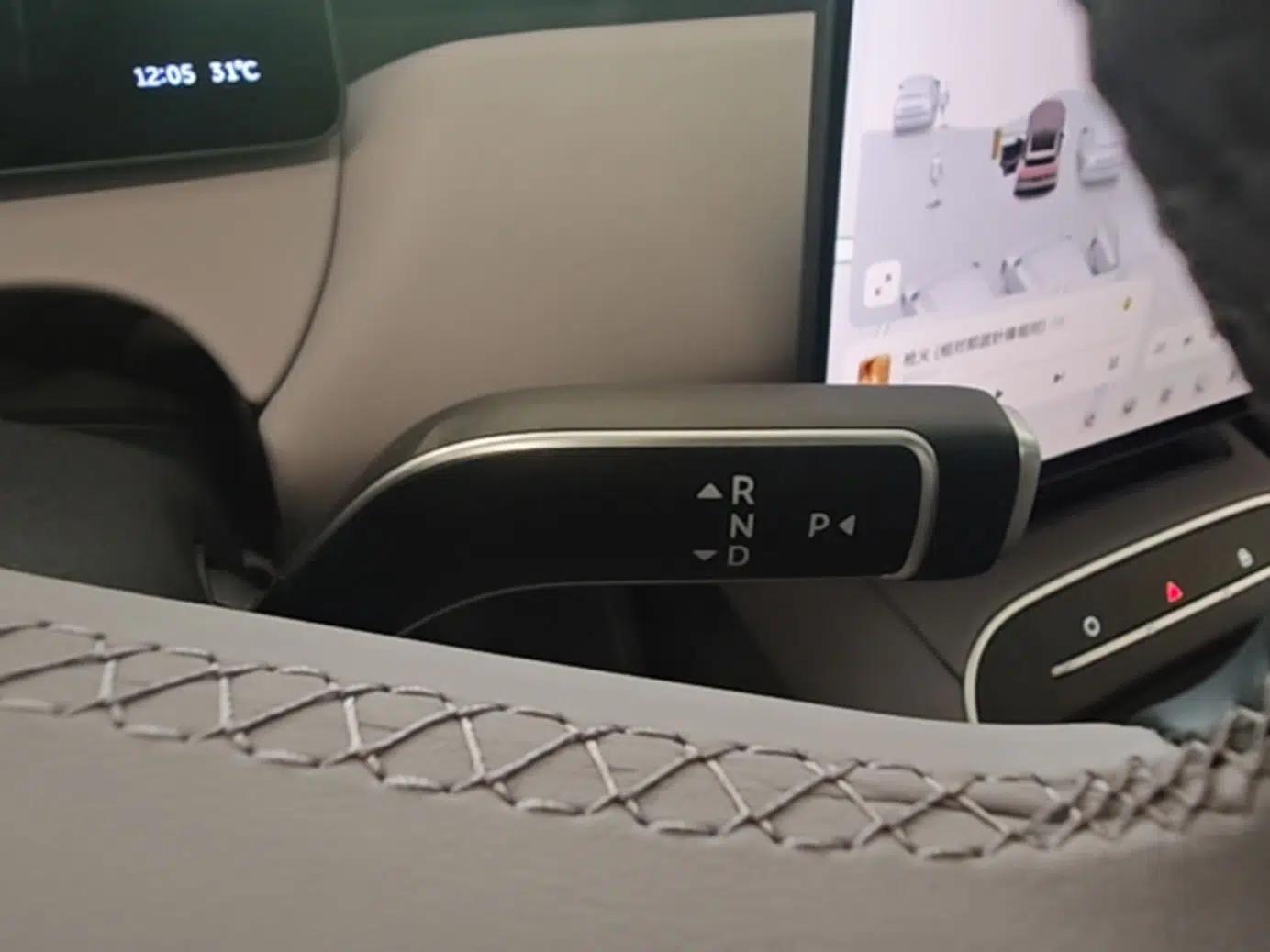 Nio ET5T 2025 75 kWh Touring — миниатюра 16