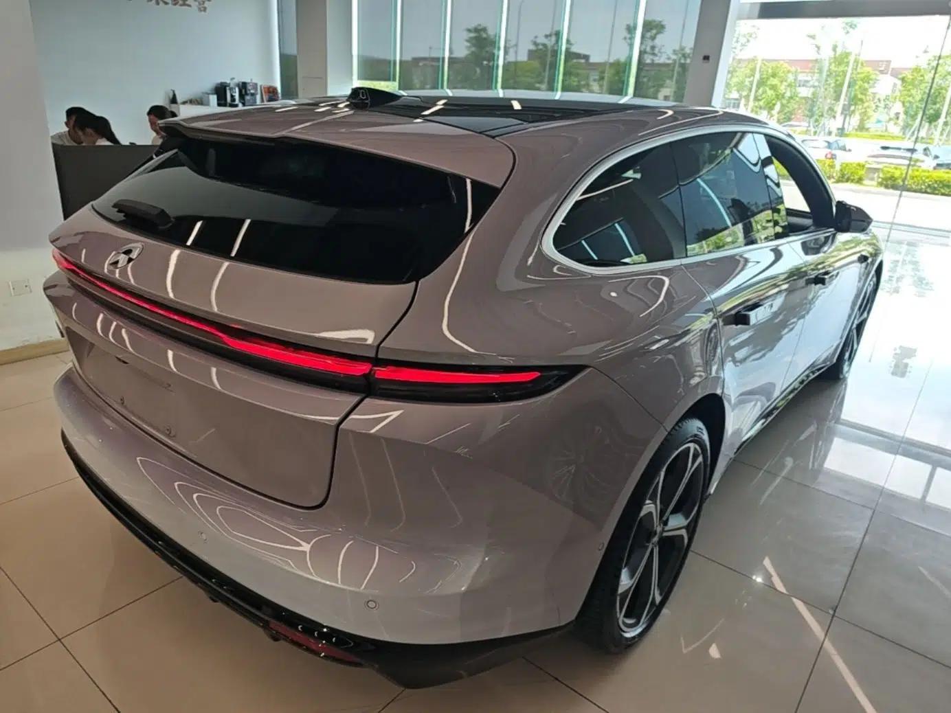 Nio ET5T 2025 75 kWh Touring — миниатюра 6