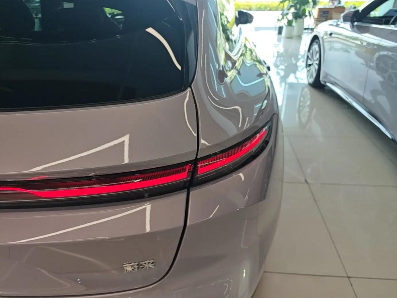 Nio ET5T 2025 75 kWh Touring — миниатюра 9