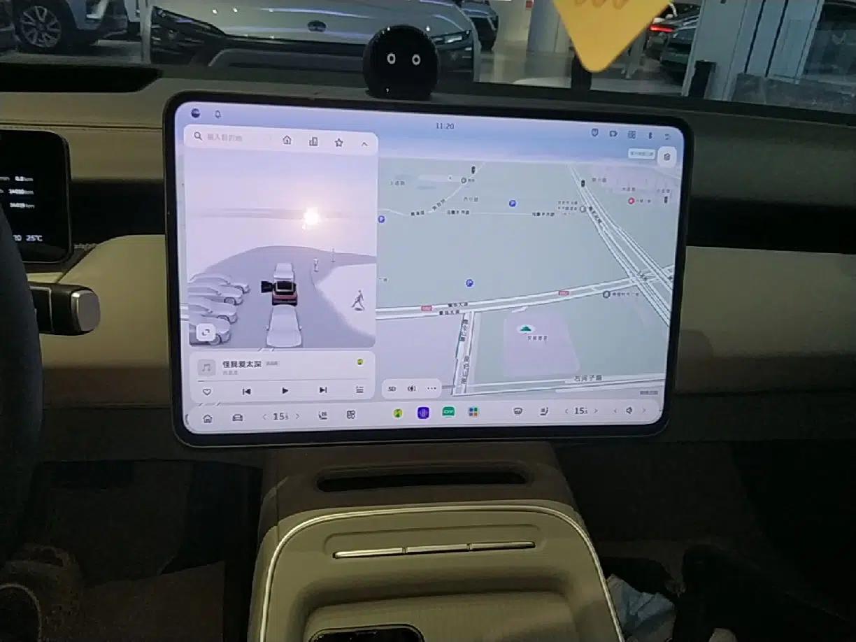 Nio ET5T 2025 75 kWh Touring — миниатюра 15