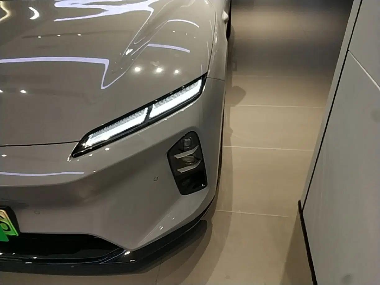 Nio ET5T 2025 75 kWh Touring — миниатюра 8