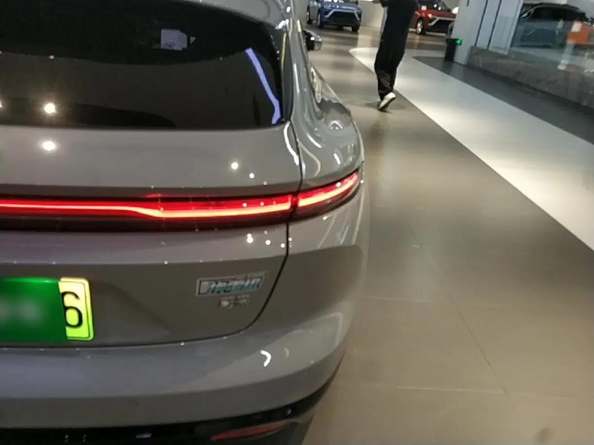 Nio ET5T 2025 75 kWh Touring — миниатюра 9