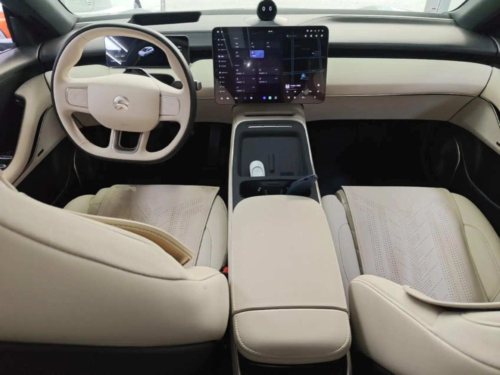 Nio ET5T 2025 75 kWh Touring — миниатюра 12