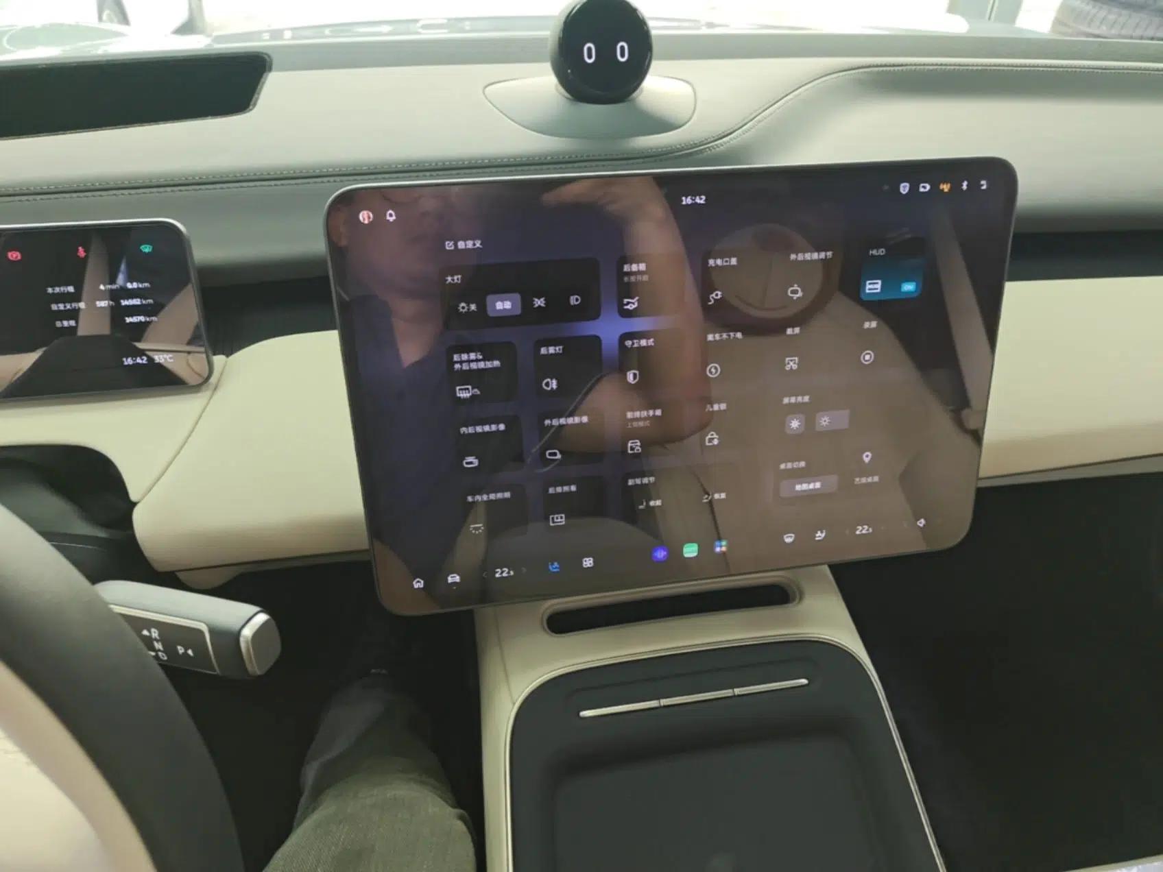 Nio ET5T 2025 75 kWh Touring — миниатюра 15