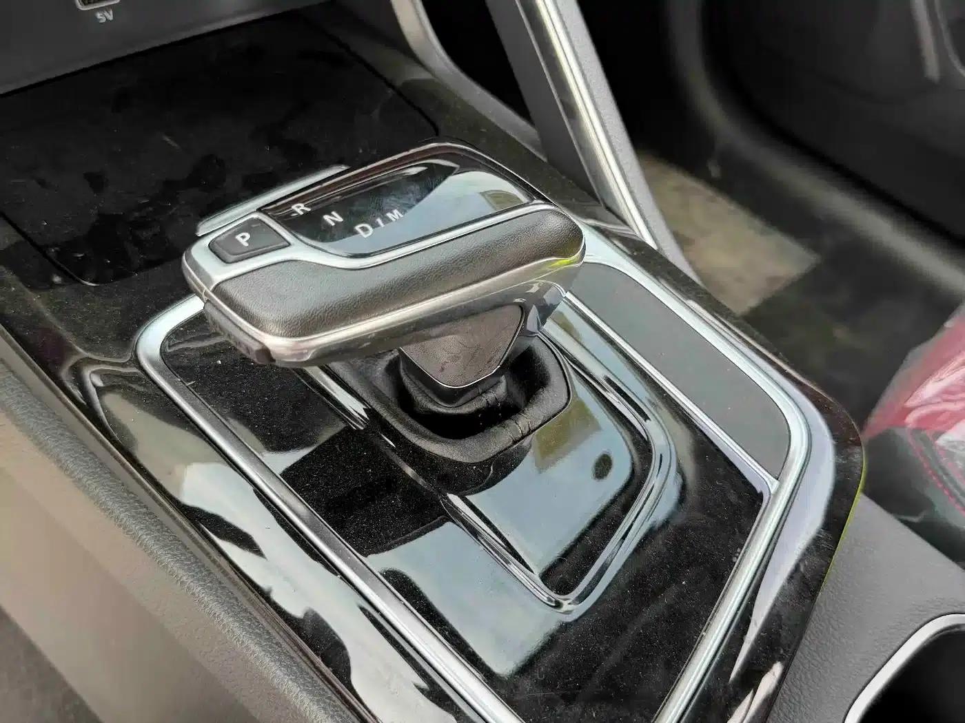Starry Sky 2023 Starry Sky R 2.0T Automatic Diesel 2WD Luxury Edition with Long Box — миниатюра 12