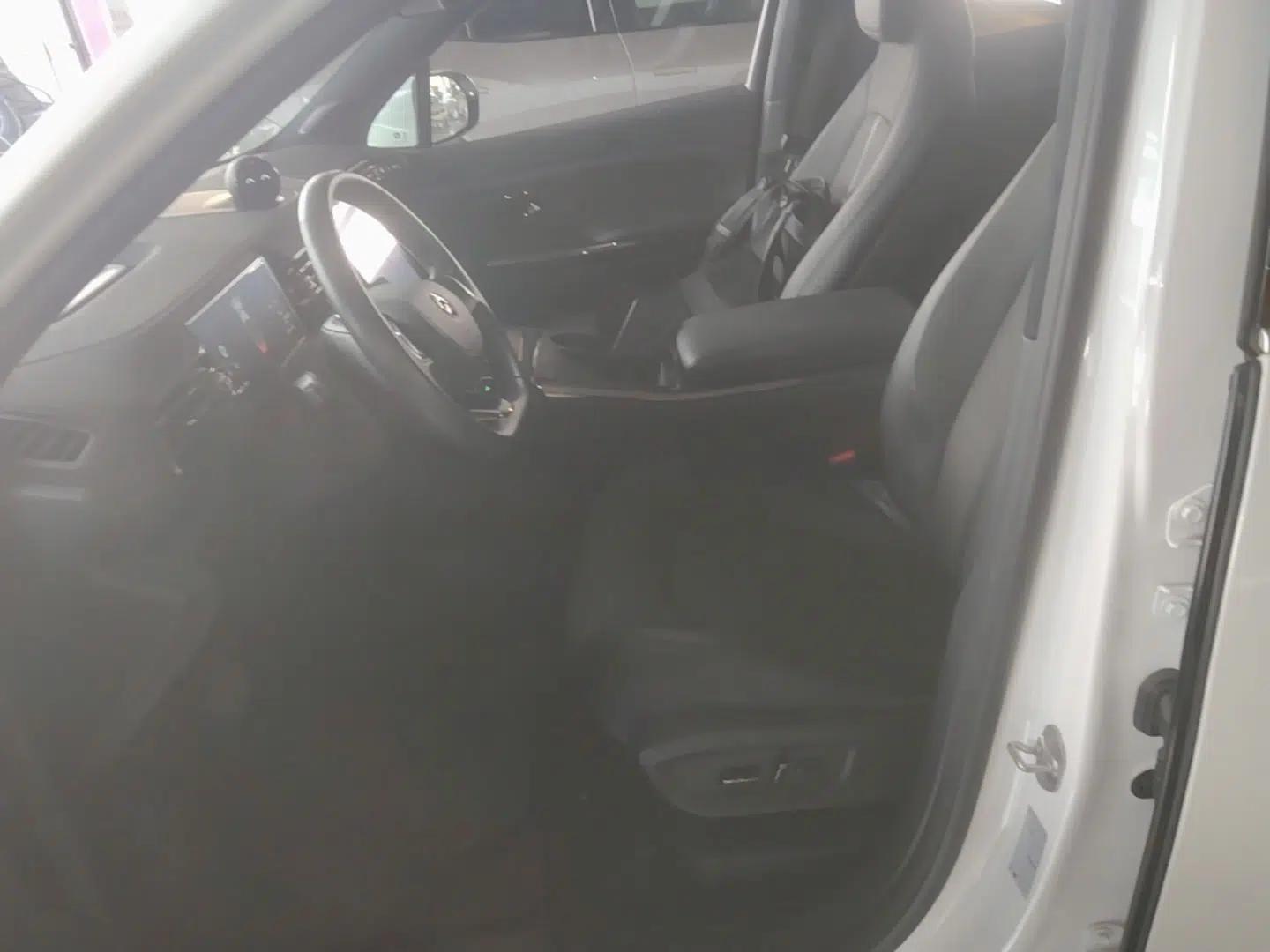 Nio EC6 2020 430 km Sport Version — миниатюра 17