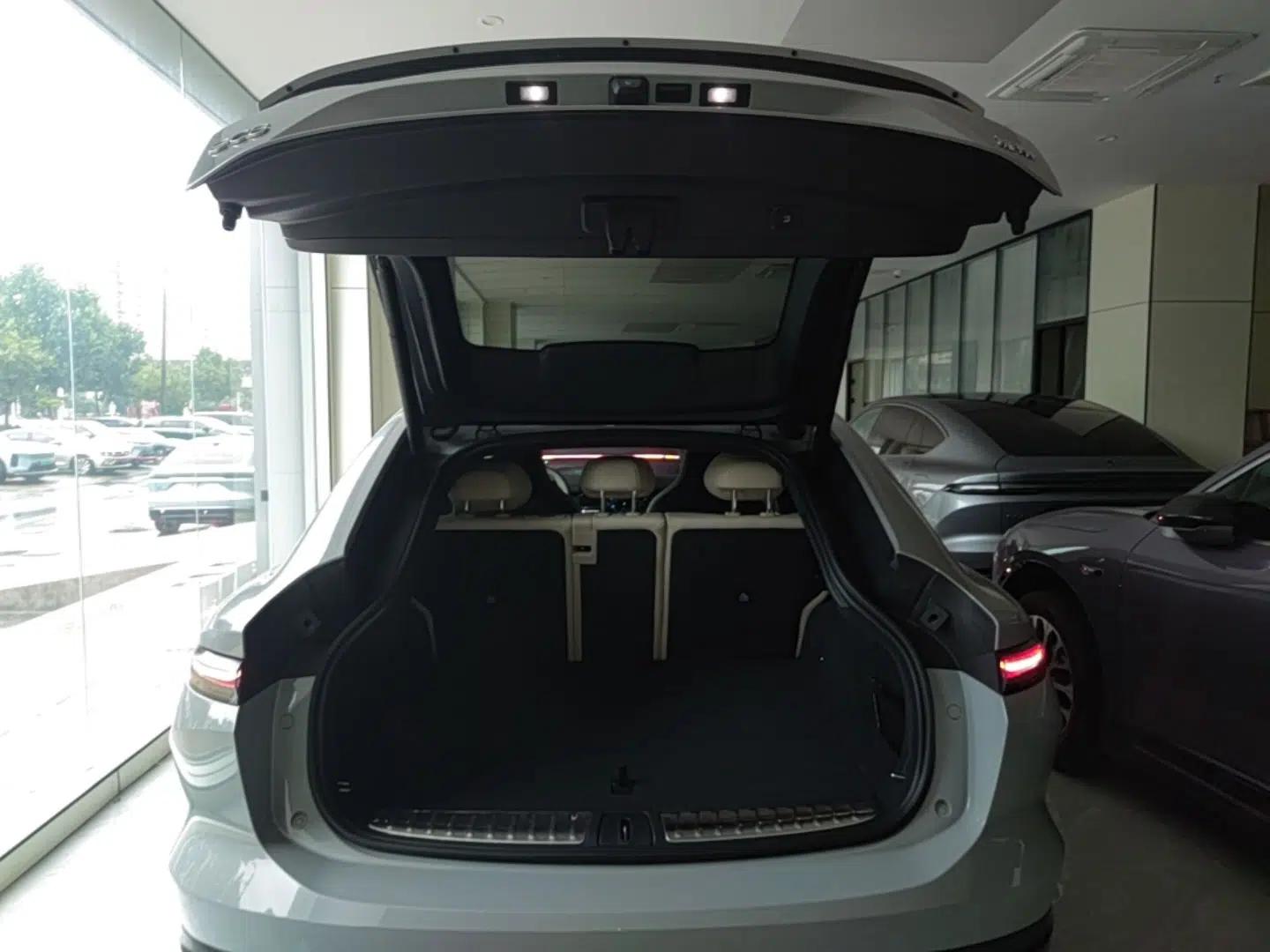 Nio EC6 2025 75 kWh — миниатюра 27