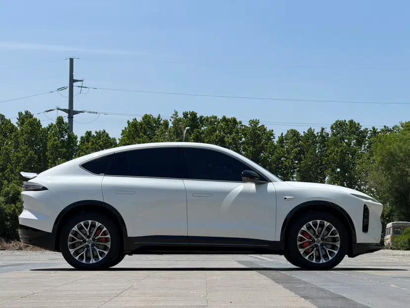Nio EC6 2025 75 kWh — миниатюра 13