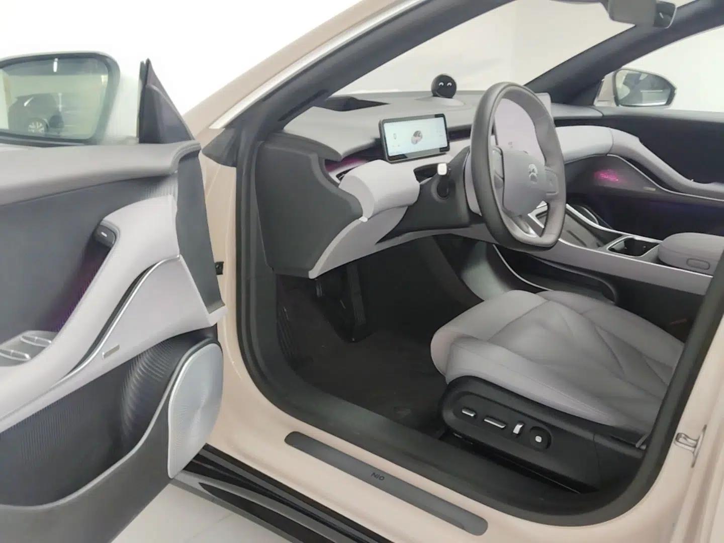 Nio ET5 2025 75 kWh — миниатюра 18