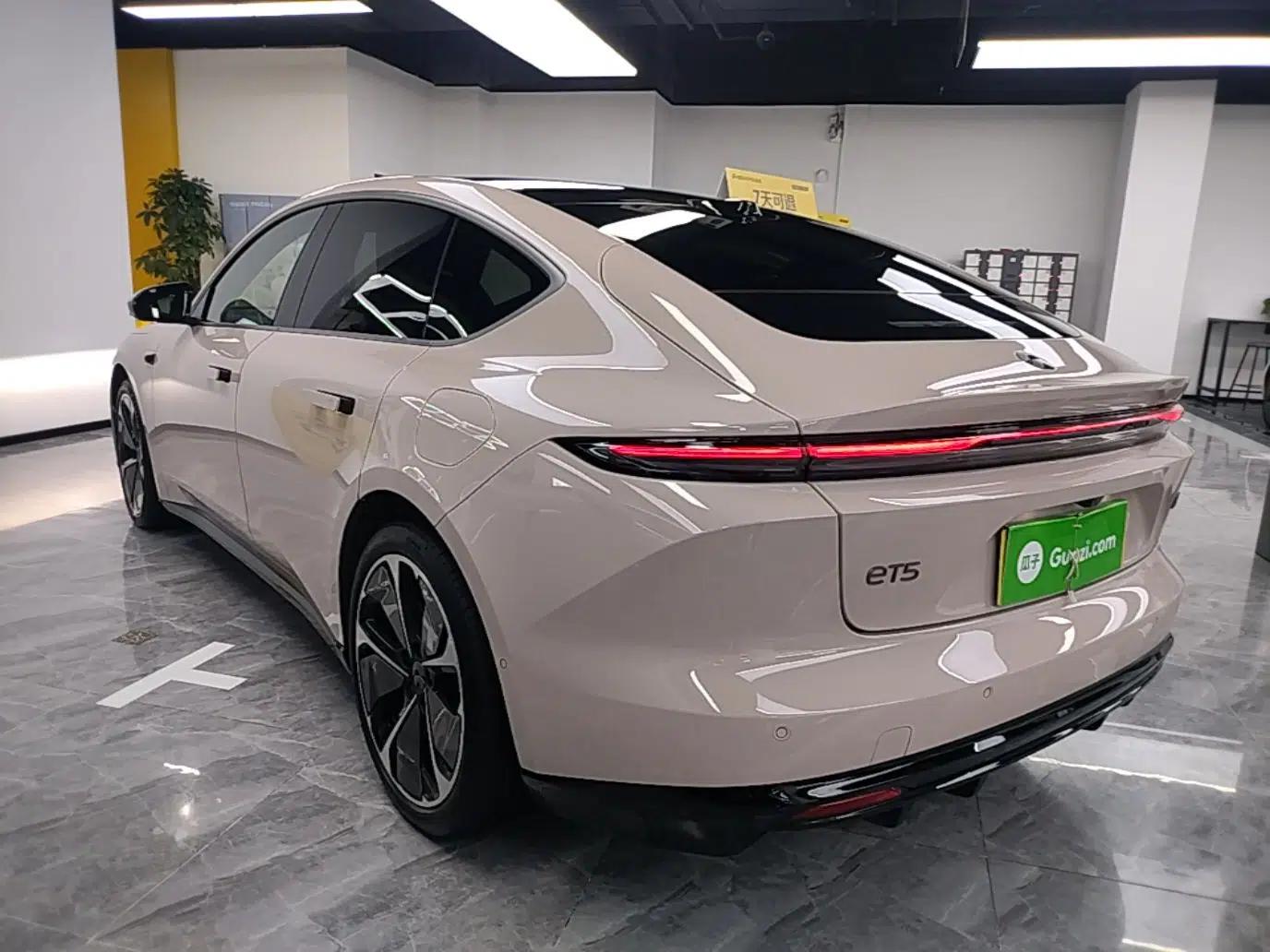 Nio ET5 2025 75 kWh — миниатюра 13