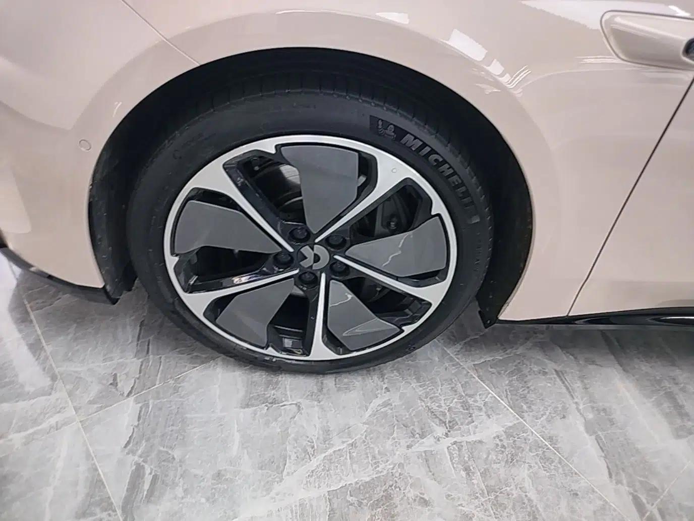 Nio ET5 2025 75 kWh — миниатюра 10