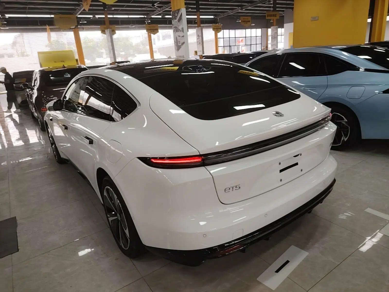 Nio ET5 2025 75 kWh — миниатюра 4