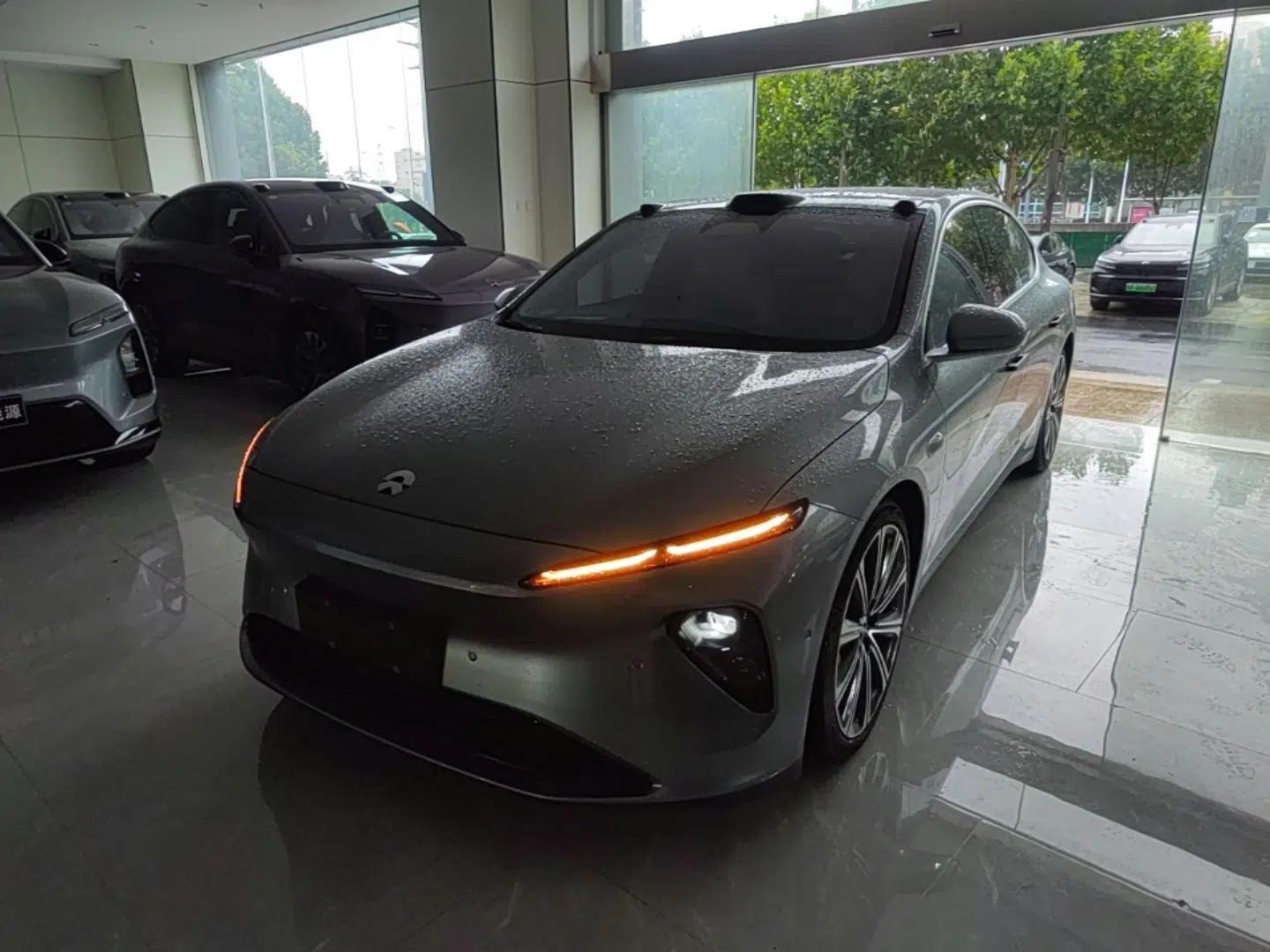 Nio ET7 2024 75 kWh Executive Signature Edition — миниатюра 1