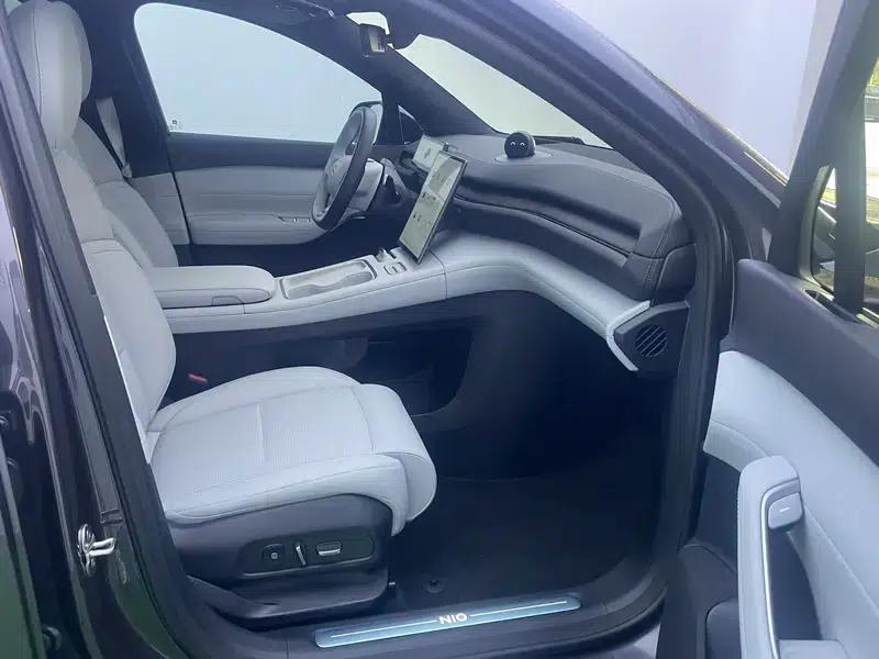 NIO ES6 2023 model 75kWh — миниатюра 9