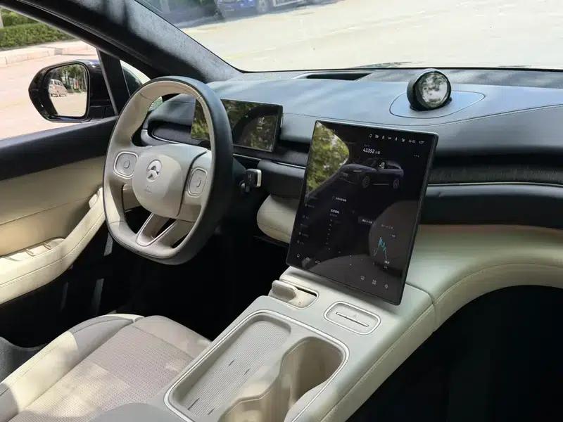 NIO ES6 2024 model 75kWh — миниатюра 11
