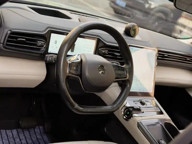 NIO ES8 2020 415KM Base Edition 7-Seater — миниатюра 16