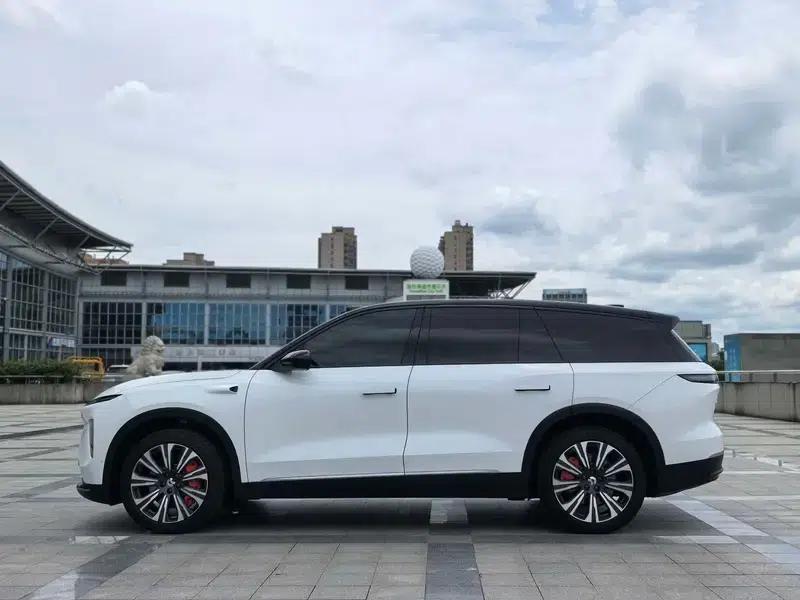 NIO ES8 2024 model 75kWh — миниатюра 4