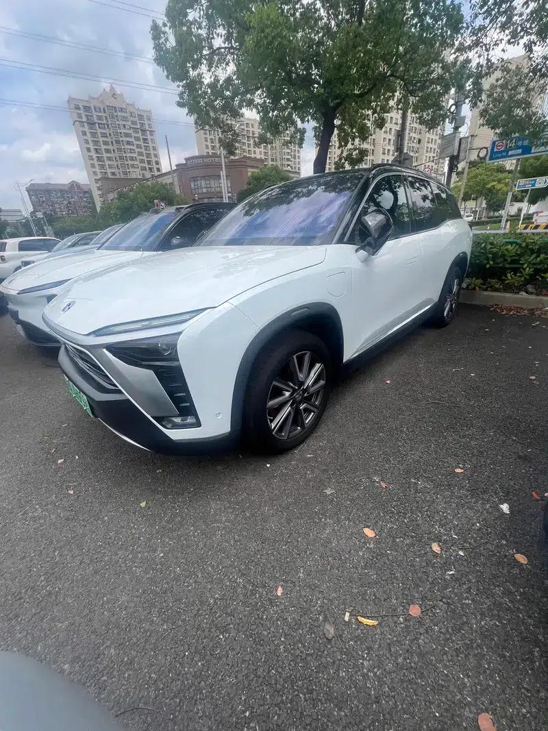 NIO ES8 2020 Model 450KM Six-Seater — миниатюра 1